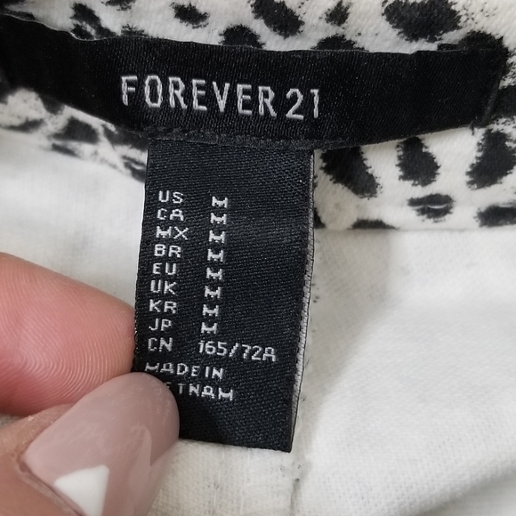 Forever 21 Leopard Mini Skirt M - Picture 5 of 7